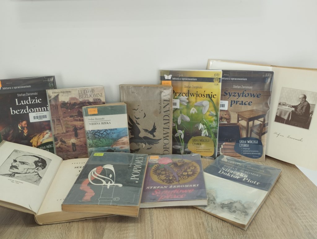 grafika przedstawia książki autorstwa Stefana Żeromskiego