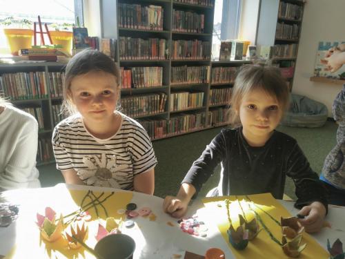 10 ferie w bibliotece dzieci podczas zajec