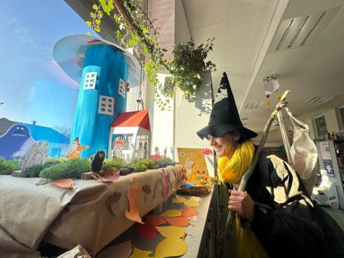 21 spotkanie z Muminkami bibliotekarka Joasia jako Włóczykij