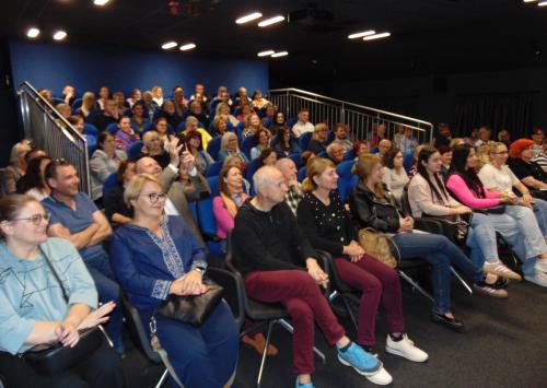 7 publiczność zgromadzona na spotkaniu autorskim